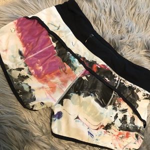 Lululemon Shorts 2.5”